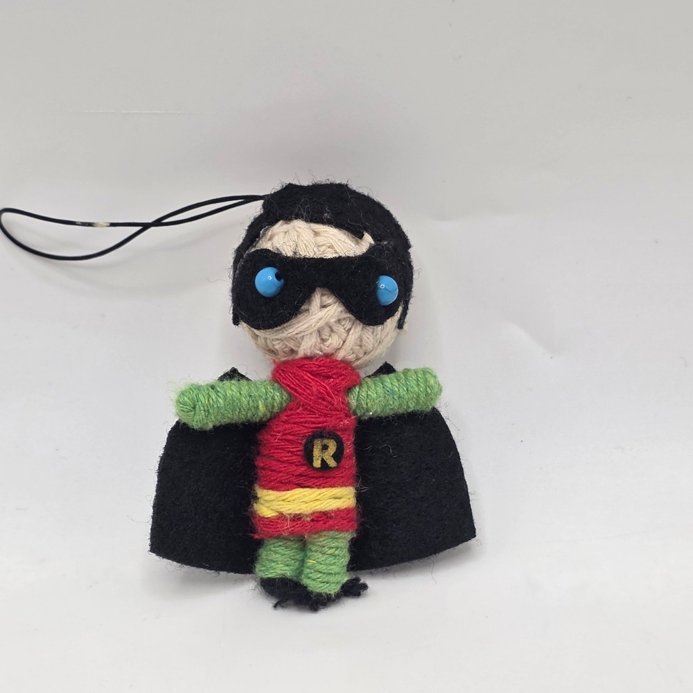 DC Comics Robin String Doll Keychain Yarn Art Superhero Bag Charm Folk Art Gift